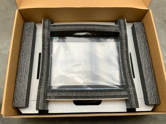 Siemens hmi touch simatic tp 1500 comfort touchscreen besturingsscherm - ongebruikt - afbeelding 1 van  6