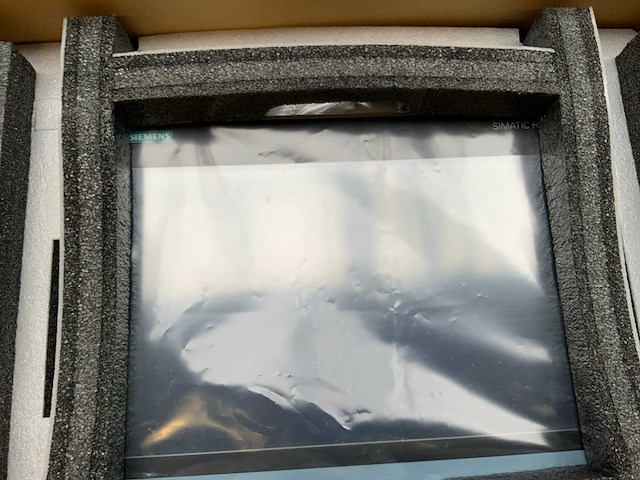 Siemens hmi touch simatic tp 1500 comfort touchscreen besturingsscherm - ongebruikt - afbeelding 2 van  6