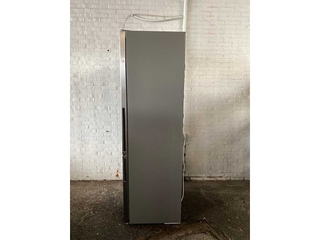 Siemens iq300 kb96nvfe0 koel-vriescombinatie ingebouwd 383 l - afbeelding 3 van  6