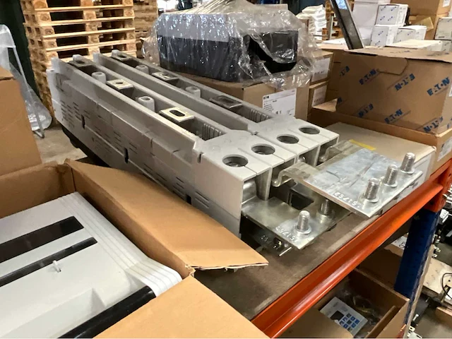 Siemens / kean muller / efen / aon / abb / uniop diverse elektra installatie materialen - afbeelding 4 van  52
