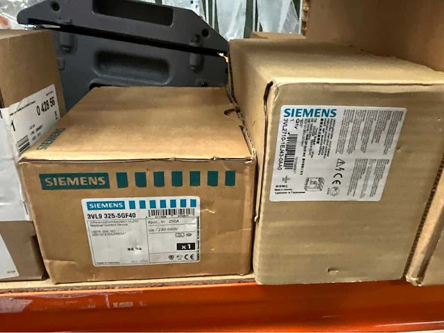 Siemens / kean muller / efen / aon / abb / uniop diverse elektra installatie materialen - afbeelding 20 van  52