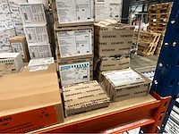 Siemens / kean muller / efen / aon / abb / uniop diverse elektra installatie materialen - afbeelding 40 van  52