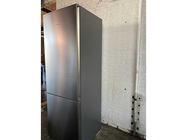 Siemens kg49nvibg iq300 koel-vriescombinatie vrijstaand – nofrost, ca. 440 l - afbeelding 2 van  4