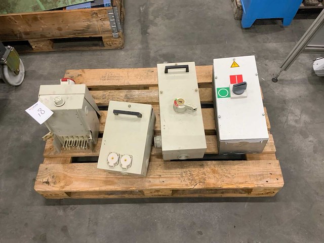 Siemens / klöckner moeller canalis krachtstroom koppelkast (4x) - afbeelding 1 van  1