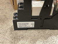 Siemens lzs:rt4b4l24 doos á 5 stuks plug-in schakelrelais (5x) - afbeelding 2 van  3
