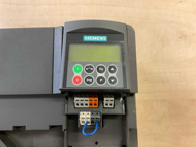 Siemens micromaster 420 frequentieregelaar - afbeelding 2 van  3