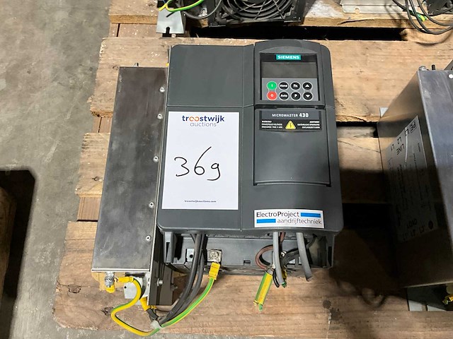 Siemens micromaster 430 frequentieregelaar - afbeelding 1 van  2
