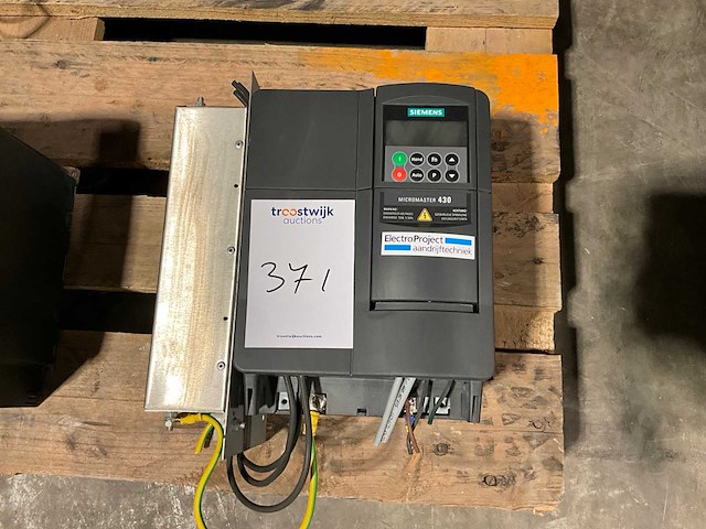 Siemens micromaster 430 frequentieregelaar - afbeelding 1 van  5