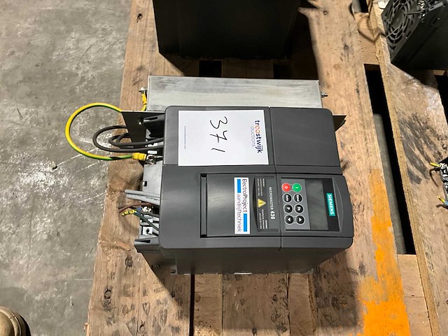 Siemens micromaster 430 frequentieregelaar - afbeelding 2 van  5