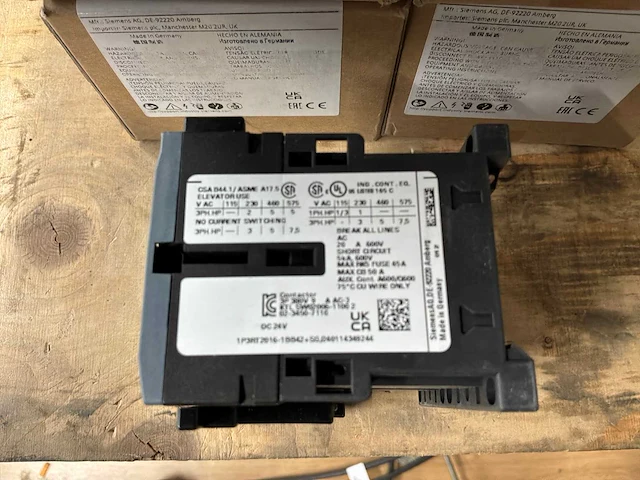 Siemens schakel materiaal (4x) - afbeelding 3 van  3