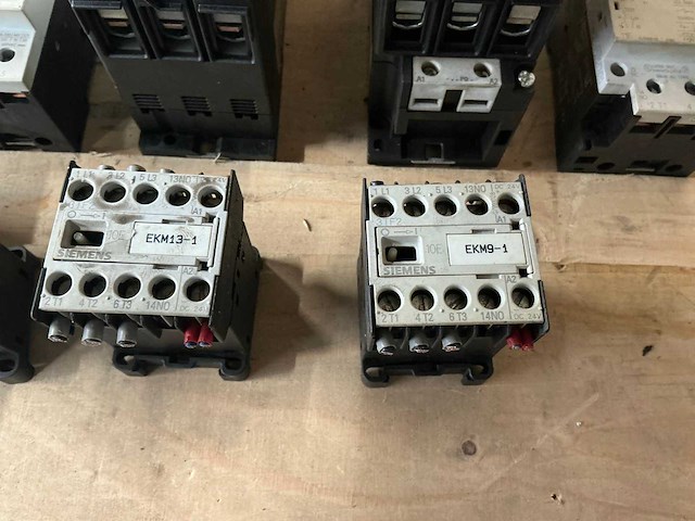 Siemens schakelmateriaal - afbeelding 2 van  7