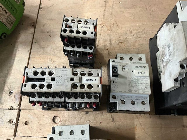 Siemens schakelmateriaal - afbeelding 4 van  7