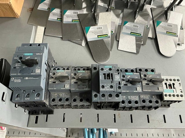 Siemens schakelmateriaal - afbeelding 2 van  5