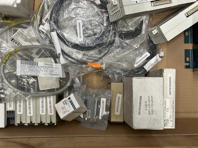 Siemens, schneider - partij industriële automatisering & plc-componenten - afbeelding 5 van  9