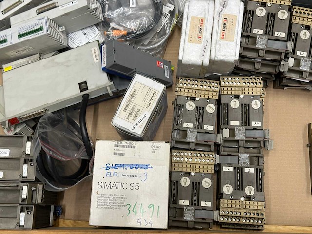 Siemens, schneider - partij industriële automatisering & plc-componenten - afbeelding 9 van  9