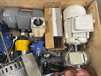 Siemens, sew-eurodrive - partij elektromotoren, pompen, reductoren en aandrijvingen - afbeelding 11 van  13