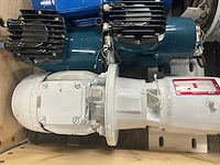Siemens, sew-eurodrive - partij elektromotoren, pompen, reductoren en aandrijvingen - afbeelding 7 van  13