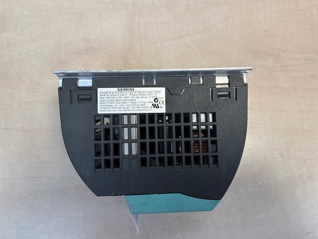Siemens simamics g110 frequentieregelaar - afbeelding 1 van  1