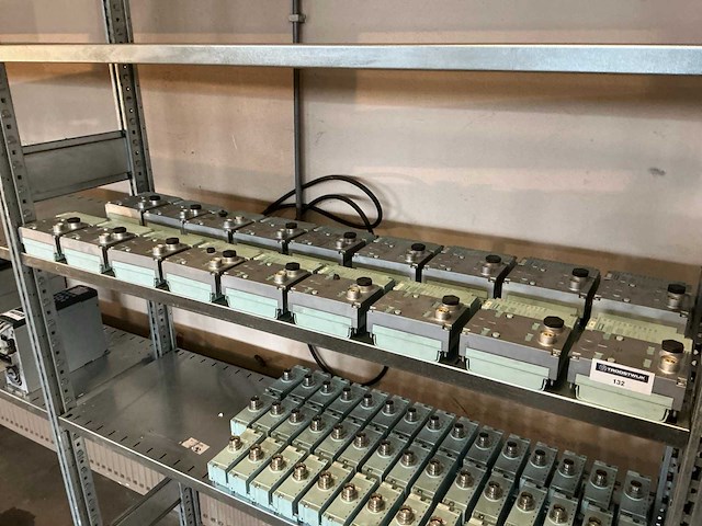 Siemens simatic et 200pro controller (18x) - afbeelding 1 van  4