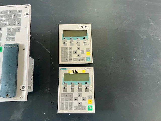 Siemens simatic pc fi45 + 2x op7-dp12 operator panels – industriële besturing - afbeelding 6 van  12