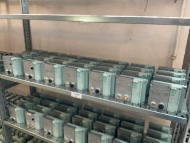 Siemens simstic et 200pro multifuntioneel i/o-systeem (28x) - afbeelding 1 van  2