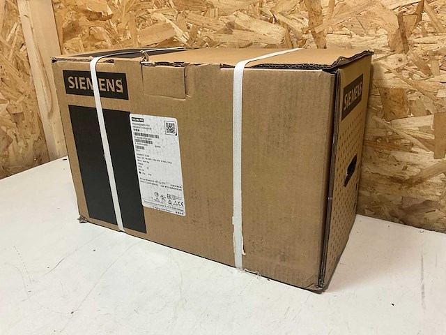 Siemens sinamics g120x 6sl3230-3ye20-0af0 frequentieregelaar 9.75a 4kw 5 hp - afbeelding 3 van  4