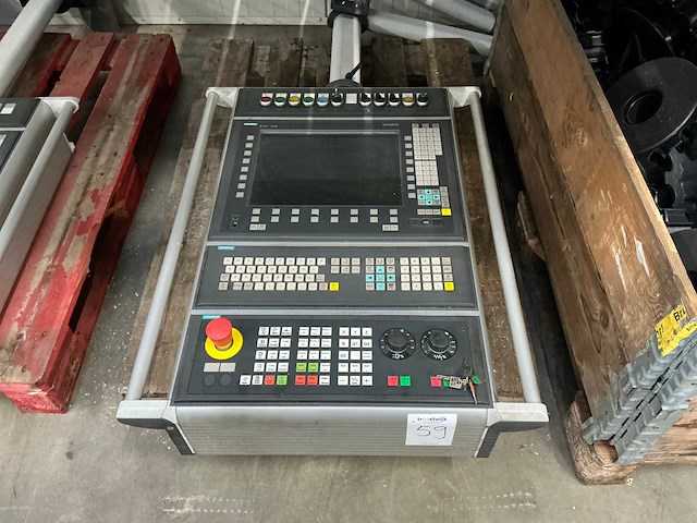 Siemens sinumerik bedieningspaneel - afbeelding 1 van  6