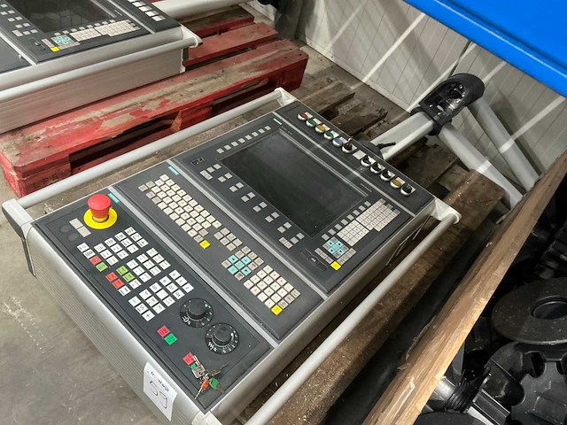 Siemens sinumerik bedieningspaneel - afbeelding 3 van  6