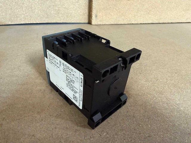 Siemens sirius 3rt2015/3rh2131 vermogensschakelaar en hulprelais (10x) - afbeelding 8 van  11