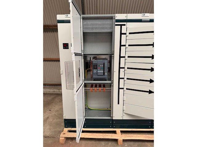 Siemens sivacon 630a low voltage panel - new - various energy - 2021 - afbeelding 2 van  16