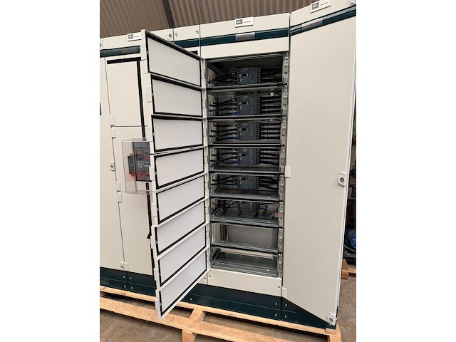 Siemens sivacon 630a low voltage panel - new - various energy - 2021 - afbeelding 11 van  16