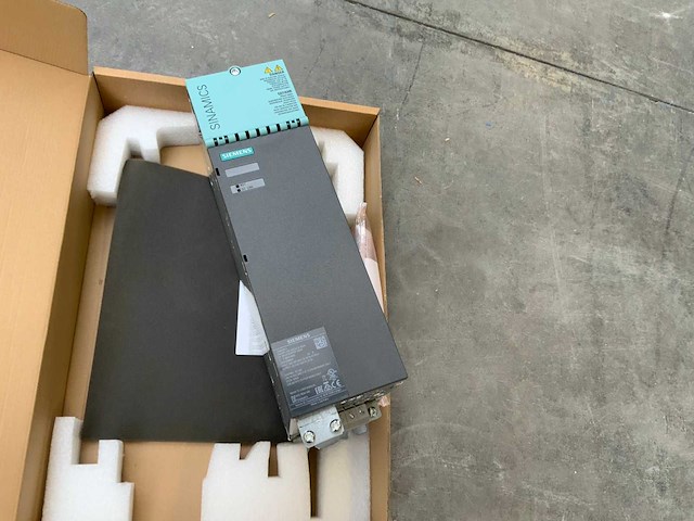 Siemens smart line module 16kw frequency converter - ongebruikt - afbeelding 1 van  6