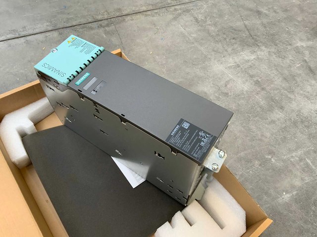 Siemens smart line module 16kw frequency converter - ongebruikt - afbeelding 2 van  6