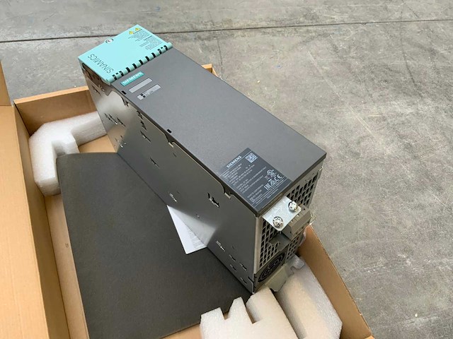 Siemens smart line module 16kw frequency converter - ongebruikt - afbeelding 4 van  6