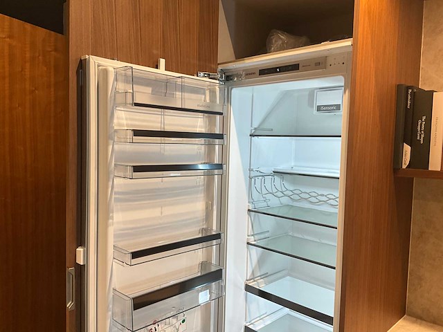 Siemens studioline - kgirr33a - koelkast (c) - afbeelding 2 van  2