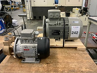 Siemens, tooltemp 1le1004-1b a234fb4 elektromotor en pomp - afbeelding 2 van  9