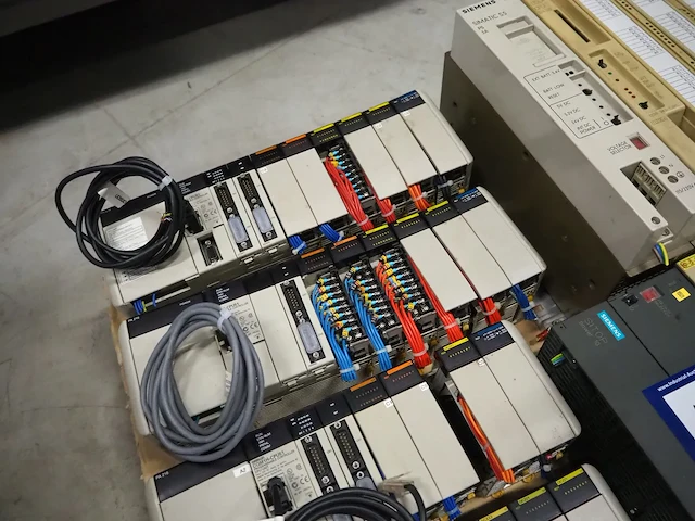 Siemens/omron/danfoss. - afbeelding 2 van  12