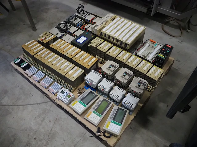 Siemens/omron/danfoss. - afbeelding 5 van  12