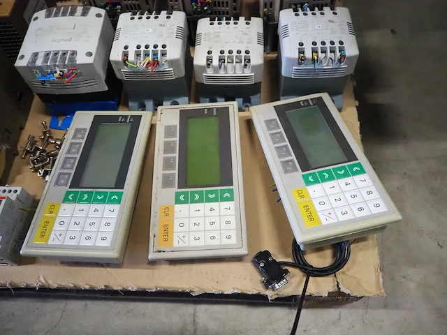 Siemens/omron/danfoss. - afbeelding 7 van  12