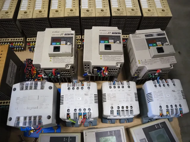 Siemens/omron/danfoss. - afbeelding 10 van  12