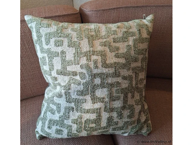 Sierkussen ruralla olive - 60x60cm - afbeelding 1 van  2