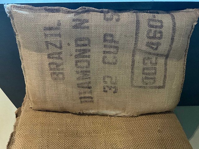 Sierkussens van jute koffiezakken (15x) - afbeelding 4 van  4