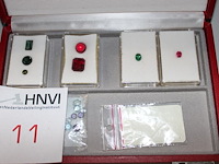 Sierstenen in 2 boxen. - afbeelding 3 van  3