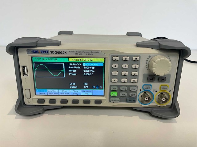 Siglent sdg6032x pulse/arbitrary waveform generator - afbeelding 2 van  5