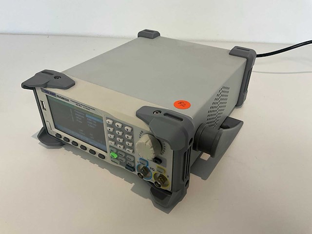 Siglent sdg6032x pulse/arbitrary waveform generator - afbeelding 3 van  5