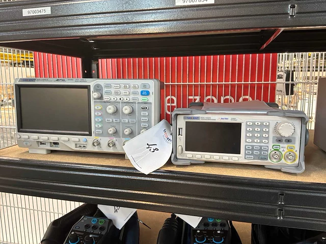 Siglent sds 1104x-e oscilloscope - afbeelding 1 van  4