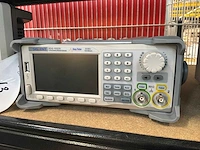 Siglent sds 1104x-e oscilloscope - afbeelding 3 van  4