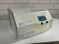 Sigma 2-16k centrifuge