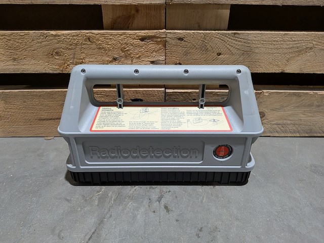 Signaalgenerator + kabel- en leidingsopspoorapparaat, radiodetection, rd400 stx en rd400sl, 2007 - afbeelding 2 van  8