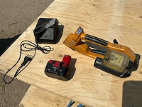 Signode strapex stb65 accubindapparaat met trolley, bindband, accu, lader en sluitklemmen - afbeelding 11 van  11